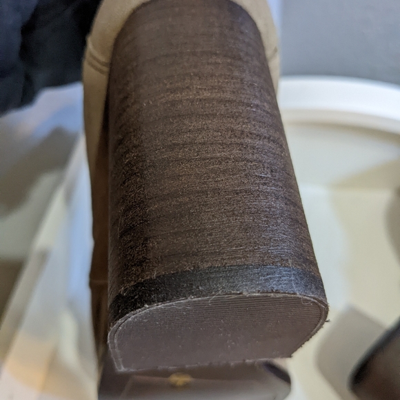 Tahari, Open Toe, Block Heel, Tan, Size 7 New, Suede - Picture 9 of 11